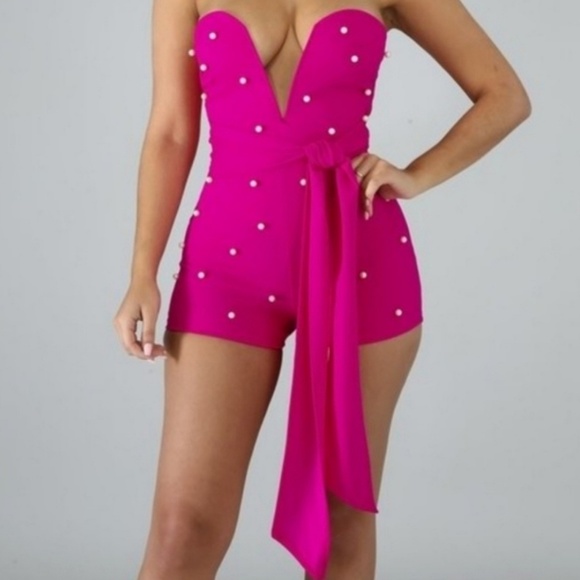 Princess Cut Romper - Picture 1 of 2